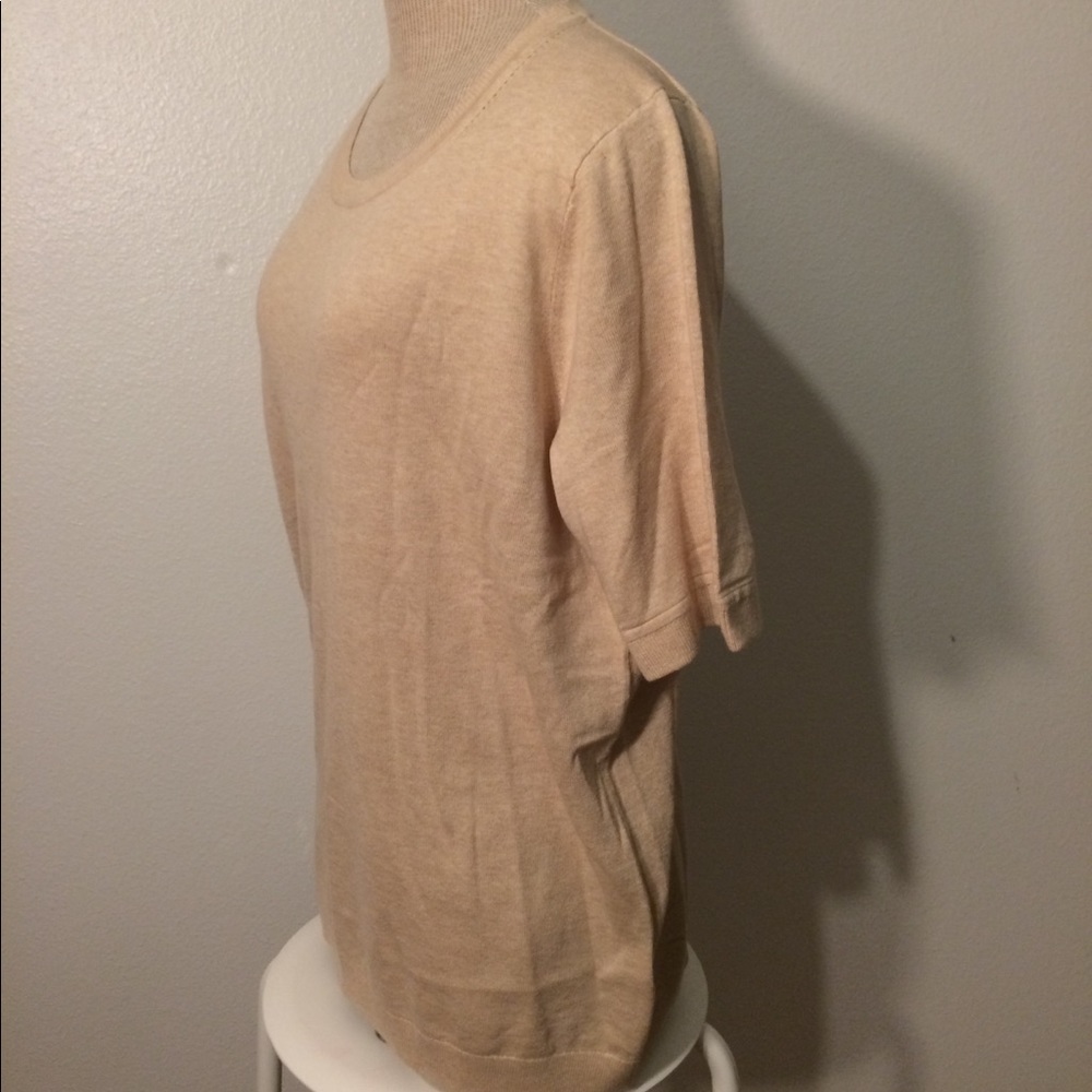 Beige Banana Republic sweater - size L (NWT) - Picture 2 of 7
